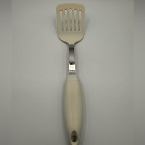 Vintage Pyrex Slotted Spatula Turner Beige Nylon Stainless Steel Handle